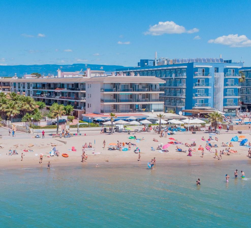 Apartamentos Turisticos Augustus كامبريلس المظهر الخارجي الصورة