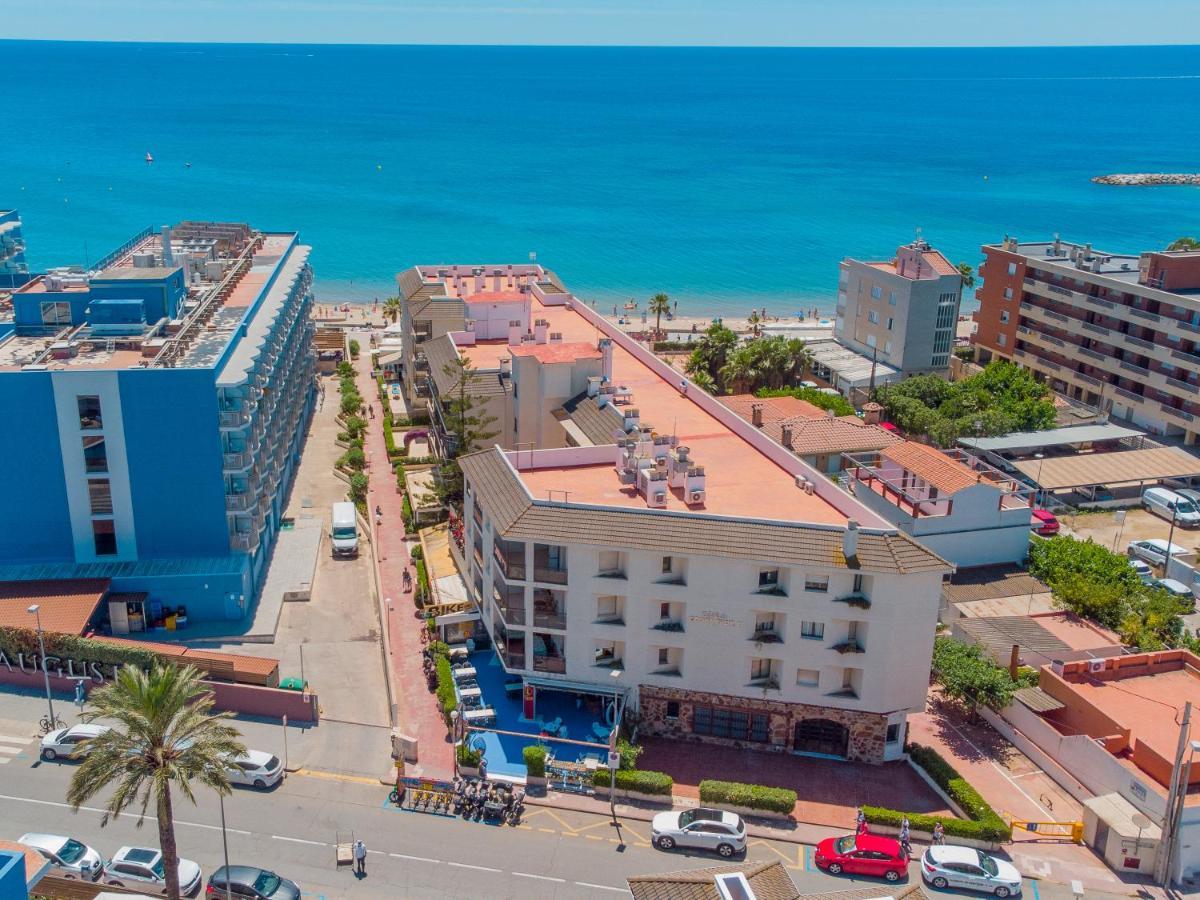 Apartamentos Turisticos Augustus كامبريلس المظهر الخارجي الصورة