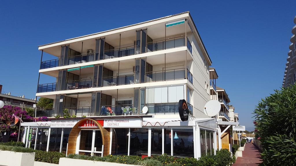 Apartamentos Turisticos Augustus كامبريلس المظهر الخارجي الصورة