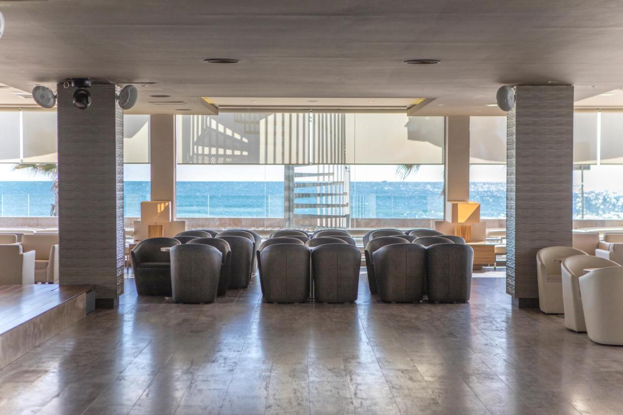 Apartamentos Turisticos Augustus كامبريلس المظهر الخارجي الصورة